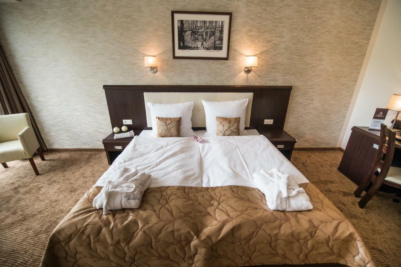 Hotel Trzebnica Room photo